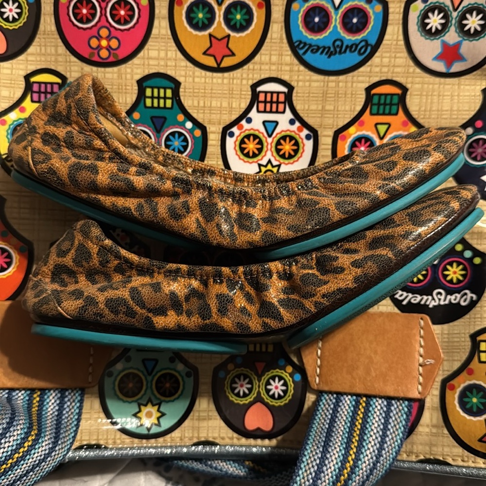 Tieks Leopard Print size 8 - Picture 3 of 6